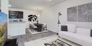 Merchant's Walk Gallery 18