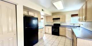 1013 VIA DE LA PAZ Drive Gallery 9