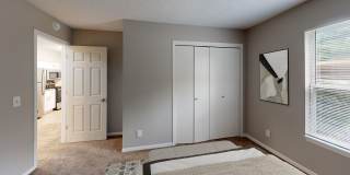 Elston Point Gallery 48