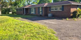 Spacious, move-in ready one-level living! Gallery 1