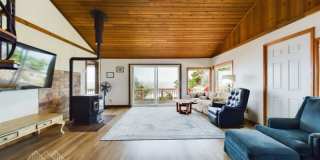 1033 Northwest Inlet Avenue Gallery 1