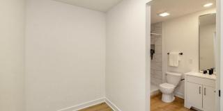 6501 Hickman Road Gallery 13