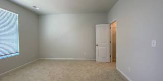 Room in 4 Bedroom Home at Statesville Ave Gallery 44