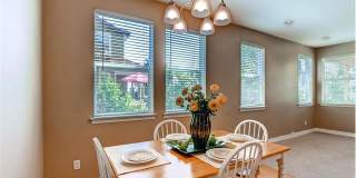 2 bedroom plus loft single family home in Central Park! Gallery 4