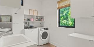 16650 Sunset Way Gallery 87