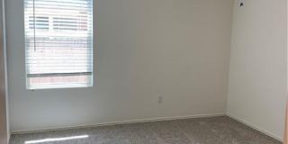 3488 Pauling Loop Gallery 6