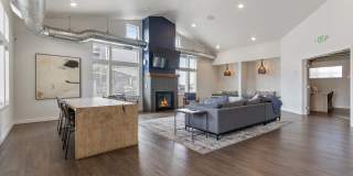 Sawyer Pointe Gallery 21