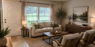 For Rent – Beautiful 2 Bedroom / 1 Bathroom Condo with Attached Garage ! Gallery 19