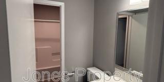 499 S Bostian Gallery 8