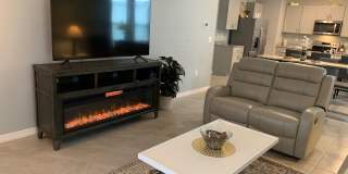 ALMOST NEW 3/2 HOME close to everything!!  BEAUTIFUL WITH LOTS OF UPGRADES! Gallery 4