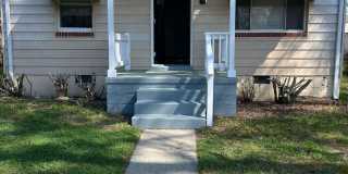 2 BR / 1 BA  Renovated home near VCU in Byrd Park Area! Pets considered! Available April 15st! Gallery 1