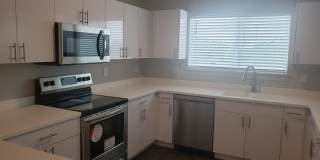 2nd Floor 2bed 1 Bath in Springville! Gallery 1