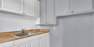 MANDERSON 17701 - R - BOSTON EDISON TOWERS LLC - 17701 MANDERSON DETROIT, MI 48230 Gallery 173