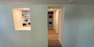 *DREAM LOCATION* 6BR Completely Renovated Duplex Gallery 57