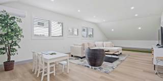 6BD/4BA One Story Single Family House next to UCI Gallery 17
