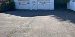 131 S Blakely Street Gallery 10