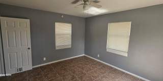 1001 S E Street Gallery 3