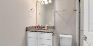 586 PIAZZA Point Gallery 21