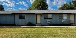 Duplex off of 48th Ave! Gallery 1
