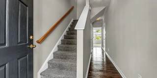 Beautiful 3 bedroom, 3 1/2 bathroom townhome in Tarrant Trace Gallery 4