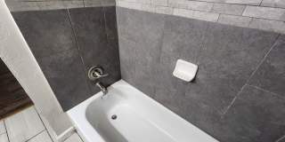 Remodeled 3 bedroom 1 bathroom house in Edmond, OK close to UCO with granite and stainless-steel appliances Gallery 14