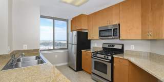 The Cosmopolitan at Reston Town Center Gallery 17