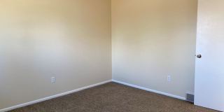 Sprawling Four Bedroom Home Gallery 19