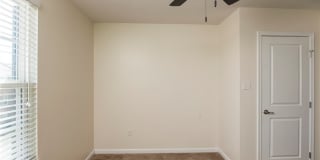 1719 St Johns Ln Gallery 32