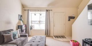 1816 SEAY Court Gallery 4