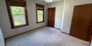 17 Englewood Avenue Gallery 6