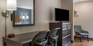 Miami - Airport - Doral -  25th Street Gallery 23