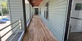 1712 MAIN Street Gallery 3