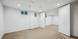 212 FREDERICK Avenue S Gallery 59