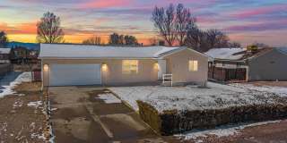 3 Bed Home in Pueblo West with huge yard! Gallery 1