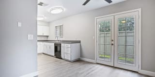 Oak Park Townhomes Gallery 19