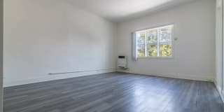 560 N. Kingsley Dr. Gallery 9