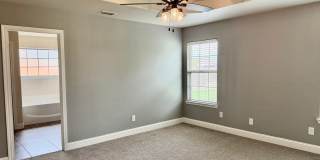 Gorgeous 4/2/2 in Bella Mia Estates! Lubbock-Cooper ISD! Gallery 15