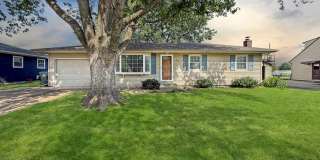 3-Bed House in Cedar Falls - Available November! Gallery 1