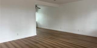 4930 N Vincent Avenue Gallery 7