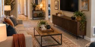 Make Yourself at Home – 2-Bedroom Home Near YVC! Gallery 1