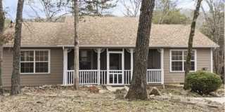 28 Hickory Lane Gallery 1