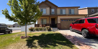 Beautiful Home in Windsor Gallery 1