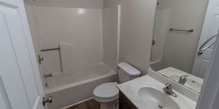 Spacious Southside Duplex Gallery 23