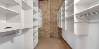 Lakefront Loft in a Historical Building with Every Convenience Gallery 10