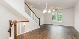 Beautiful 3BR 2.5BA Townhome w/ Full Appliance Kitchen • Garage Parking • Ultra-Modern Gallery 5