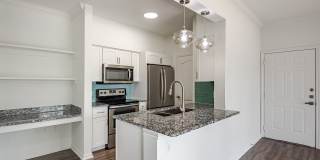 Walnut Hill at Las Colinas Walnut Hill at Las Colinas Gallery 1