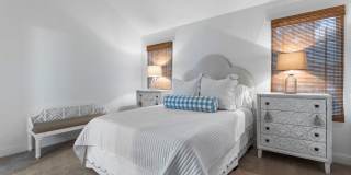 Oak Cove Condo Gallery 16