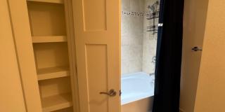 End Unit, 3 Bed, 2.5 Bath PLUS Bonus Room, Anacortes Gallery 18