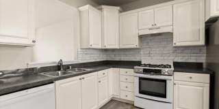 1 KARENDALE Court Gallery 13