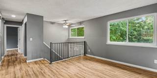 Spacious 4-Bedroom Home Near North Table Mountain Gallery 5